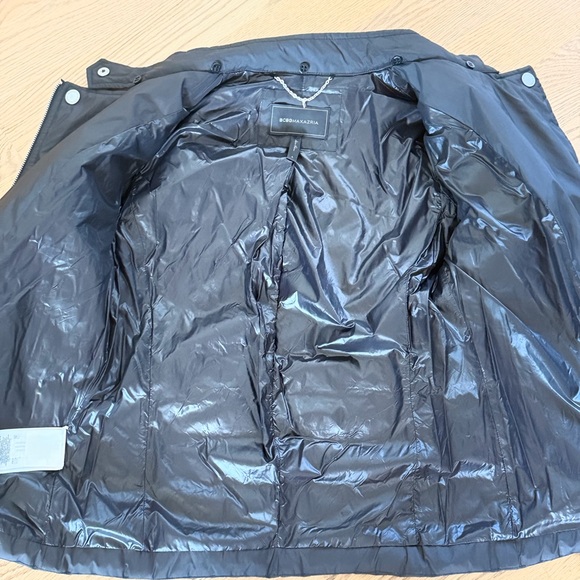 BCBG Maxazria Short Puffer dawn/feather Removable Faux Fur Collar Blk/Wht, Small - Picture 9 of 13